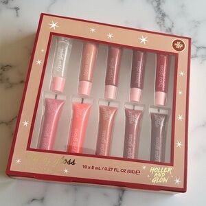 NWT Holler and Glow Juicy Lip Gloss
Tube Set
